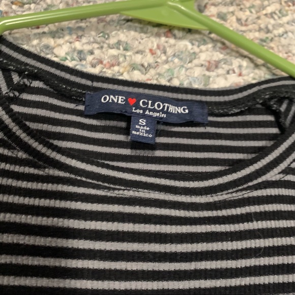 Striped ribbed fit and flare short sleeve dress - Picture 4 of 4